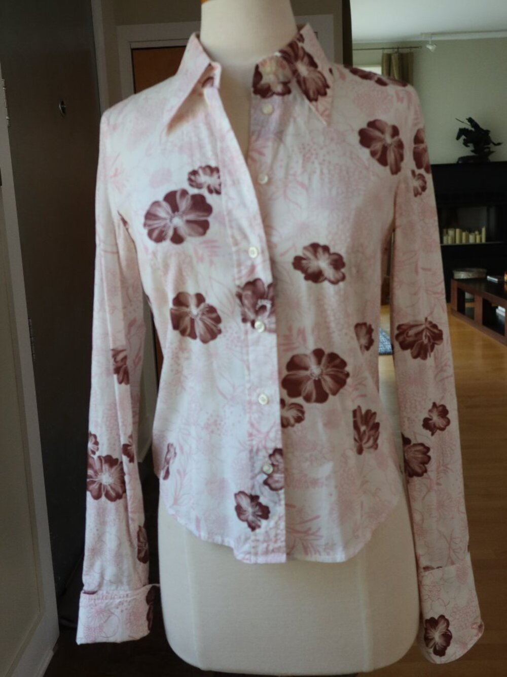 Hugo Boss button down blouse white pink brown floral size 34 women's 100% cotton